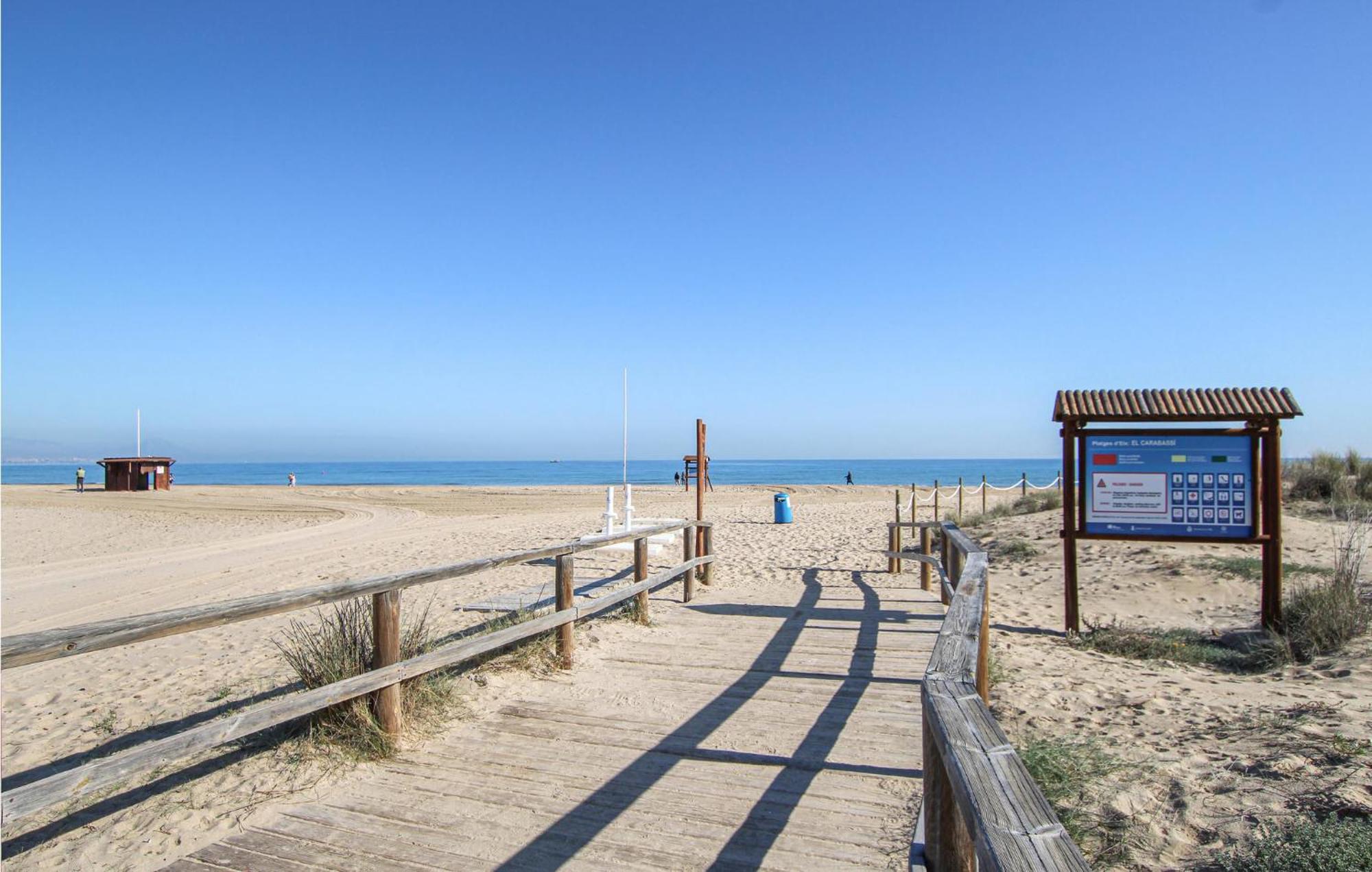 Beach Front Apartment In Los Arenales Del Sol Dış mekan fotoğraf